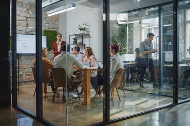 Praca w agencji reklamowej pełna jest wyzwań