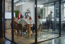 Praca w agencji reklamowej pełna jest wyzwań