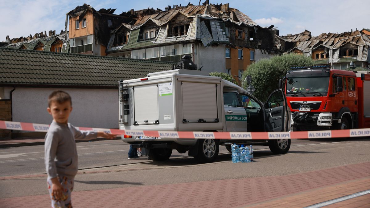 Spalone budynki mieszkalne w Ząbkach
