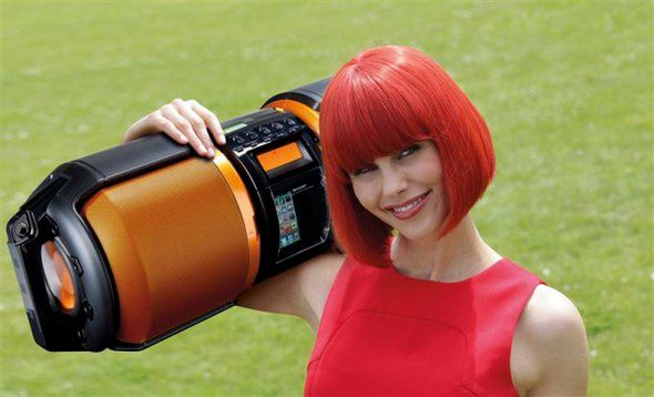 Gadżeciarski boombox od Sharpa