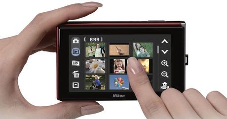 Nikon Coolpix S60 z ogromnym dotykowym LCD