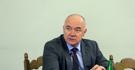 Wiceszef KNF: przypadek Amber Gold dziwny. Firma odporna na nasze działania