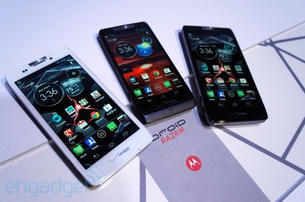 Motorola: 3 nowe modele z serii RAZR i obietnica - aktualizacja lub 100 dol. w prezencie