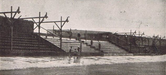 Stadion Cracovii po huraganie w 1935 roku / fot. wikipasy.pl