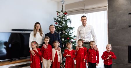 Sześcioraczki z Tylmanowej. Dzieci obdarowane przez polityka