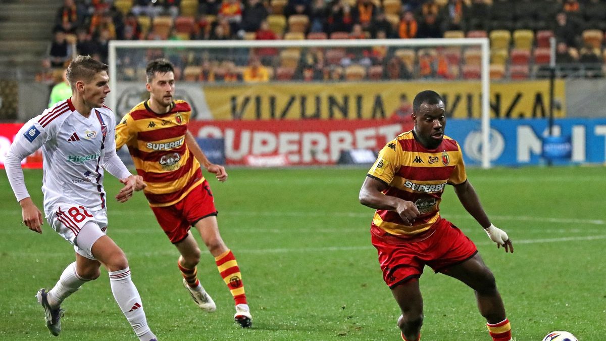 PAP / Artur Reszko / Na zdjęciu: Jagiellonia Białystok przegrała z Rakowem Częstochowa