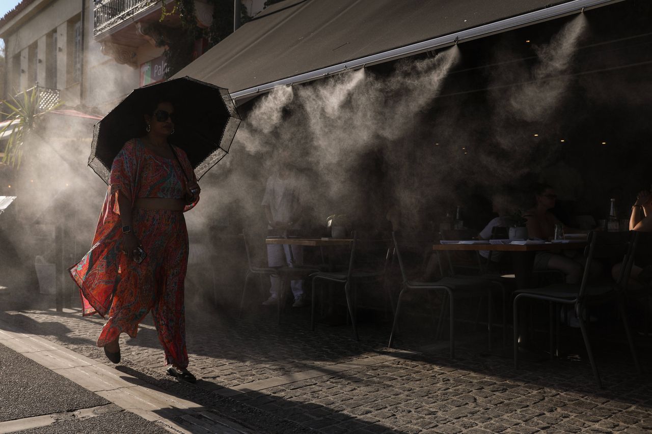 Greek heat wave alert: Half the country at high fire risk