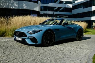 Mercedes-AMG SL 63, czyli kabriolet za milion złotych. Kto bogatemu zabroni?