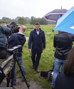 Wybory 2020. Rafał Trzaskowski w bastionie PiS. Doszło do przepychanek