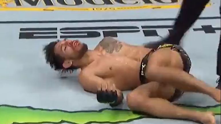 Zdjęcie okładkowe artykułu: Twitter /  / Miles Johns ciężko znokautował rywala na UFC 265 w Houston