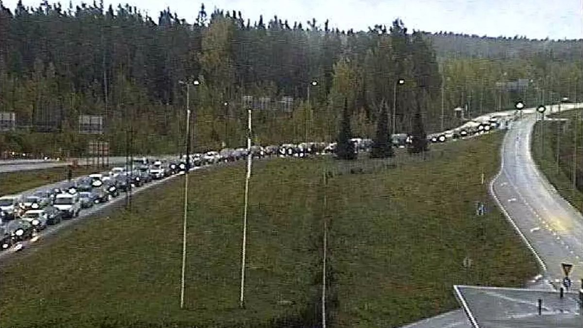 Finlandia zamknęła granice. Ogromne kolejki. "Jeśli się nie uda, spróbuję innej trasy"
