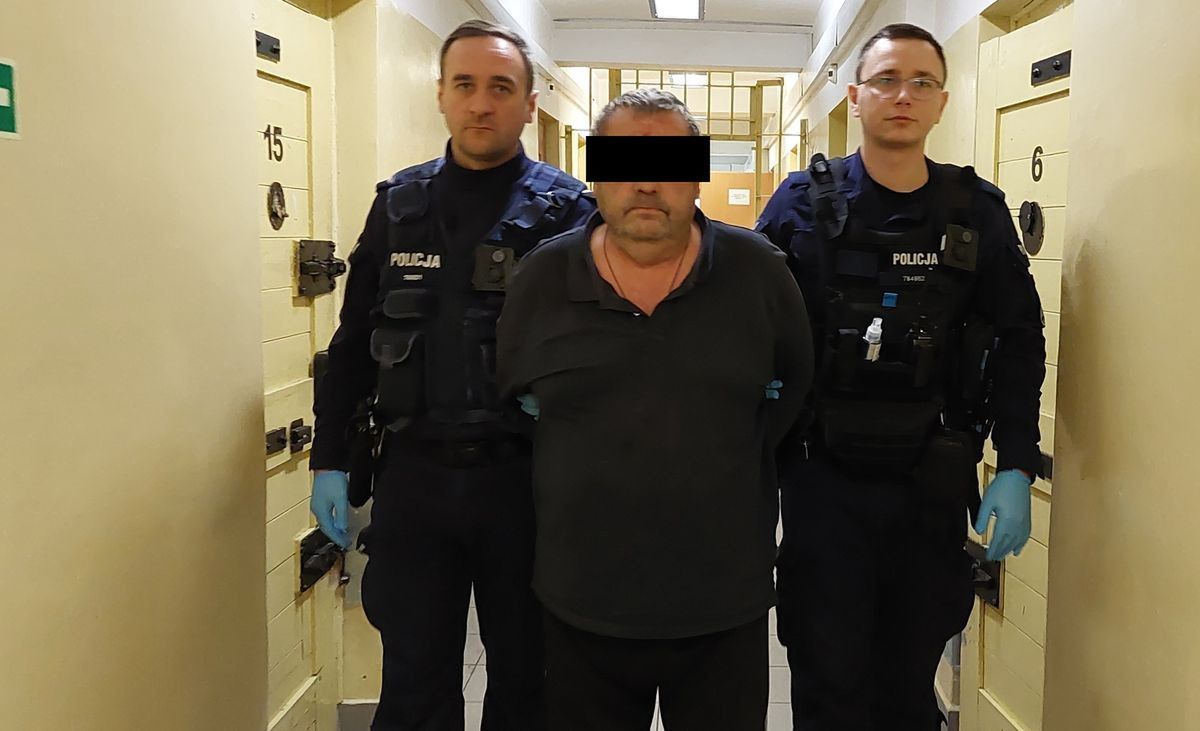 Pijany kierował ciężarówką, wjechał do rowu. Obywatel Ukrainy wydalony z Polski