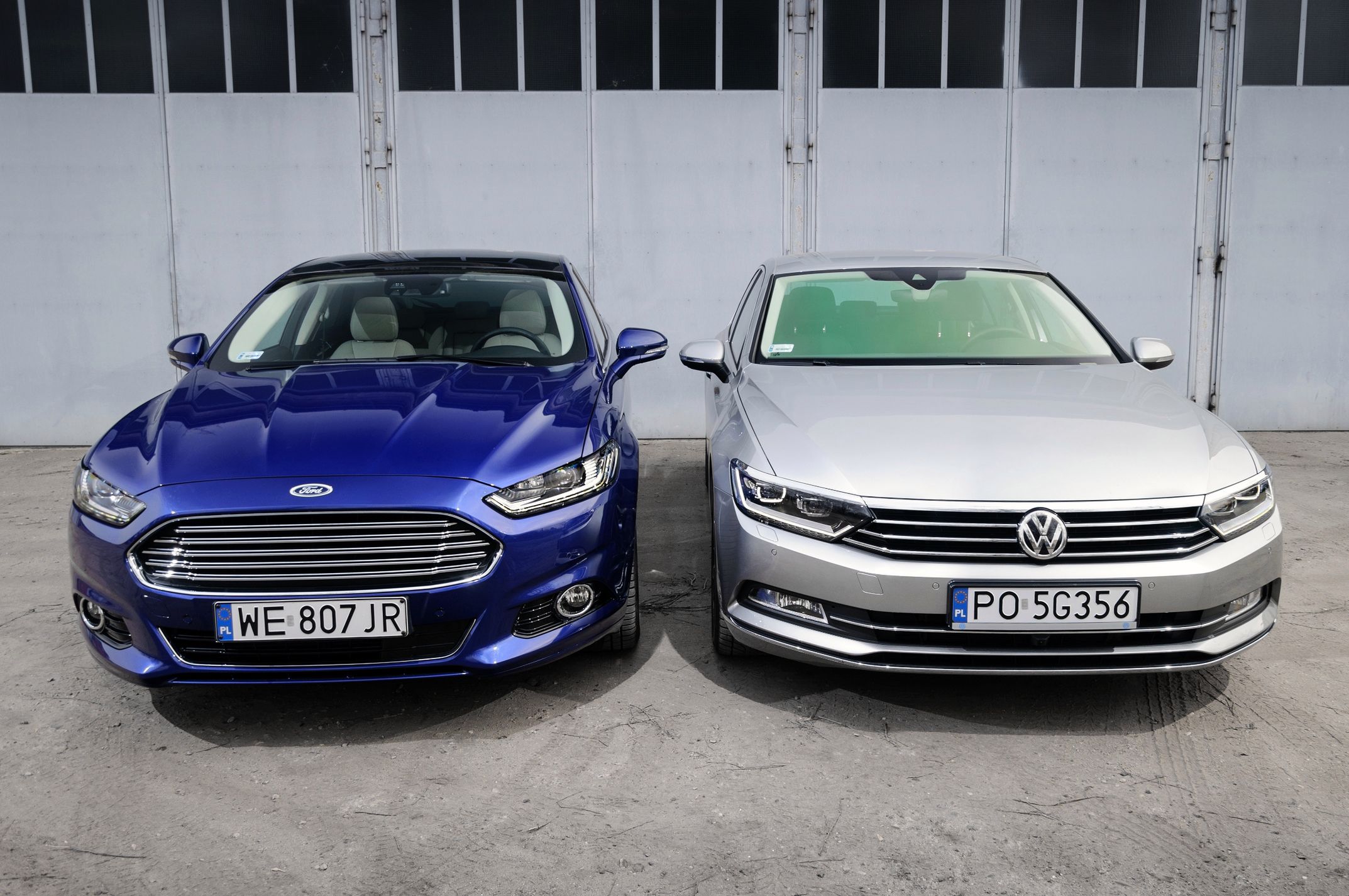 Ford Mondeo i Volkswagen Passat