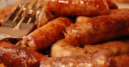 Mrożona kiełbasa wieprzowa (mięso, pęto, burgery)