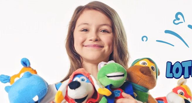 Maskotki Superbakusiów i wyjazd do Legolandu w loterii serków Bakuś (wideo)