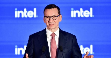 Morawiecki atakuje Tuska. Porównuje PO do mema