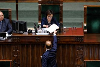 Sejm przyjął część poprawek Senatu do tarczy 4.0. Kontrowersyjne zapisy jednak pozostały