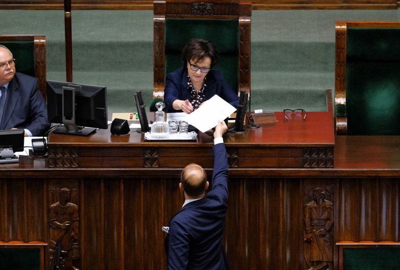 Sejm przyjął w piątek 91 ze 126 poprawek, zgłoszonych przez Senat do tzw. tarczy antykryzysowej 4.0