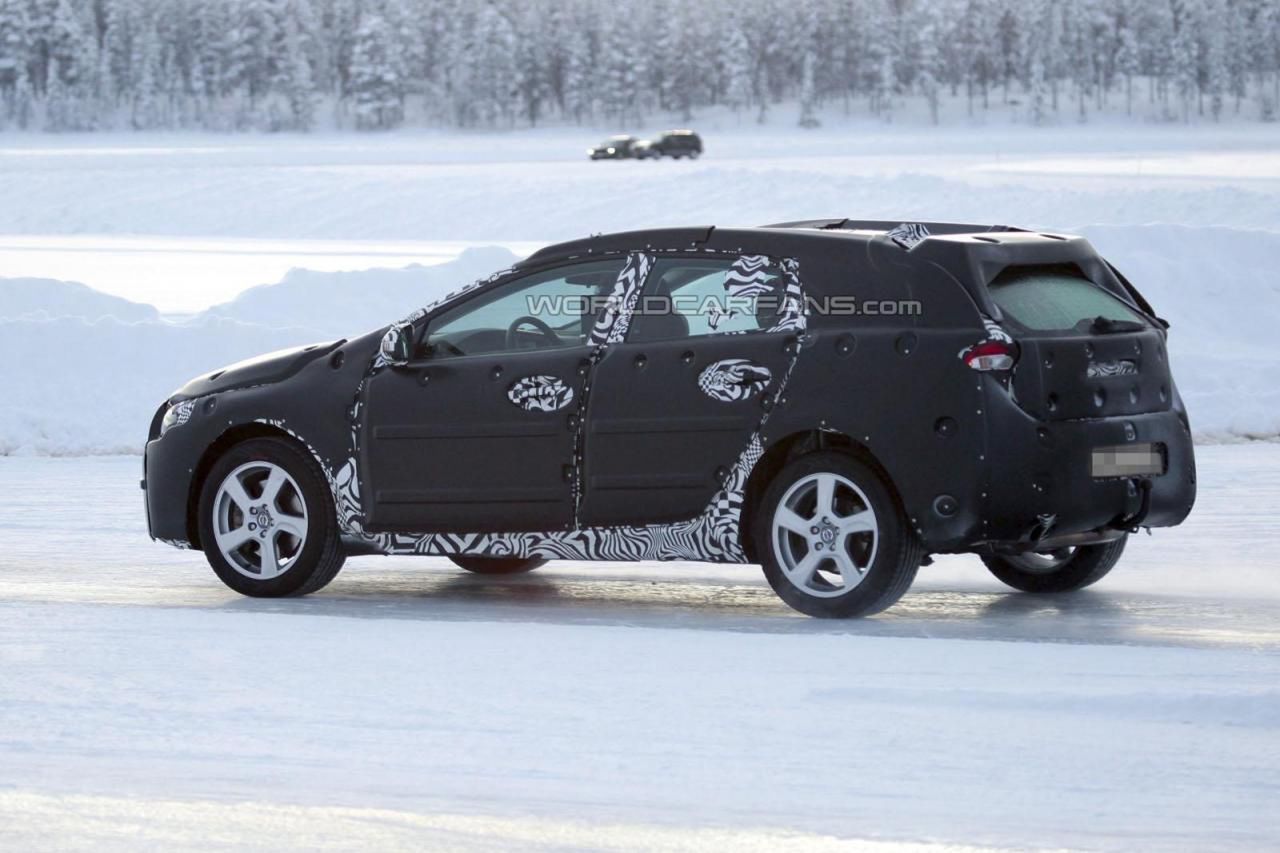 Volvo V40 (fot. Automedia via World Car Fans)