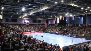 Halę opanowała przytłaczająca cisza. Chwilę wcześniej doszło do tragedii