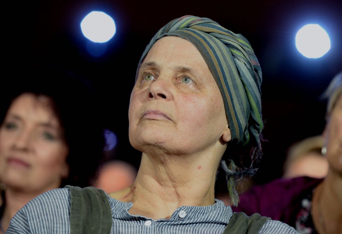 Joanna Lichocka pokazała środkowy palec. Janina Ochojska: pogarda dla nas, chorych