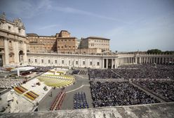 Co mówi konstytucja apostolska o wyborze nowego papieża