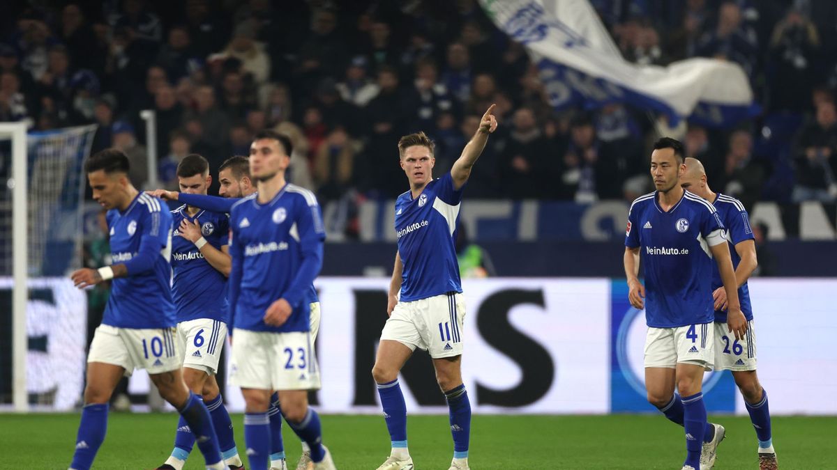 radość piłkarzy Schalke 04 Gelsenkirchen