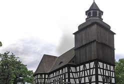 Koronawirus. Księża zakażeni. Sanepid szuka przyjmujących komunię świętą