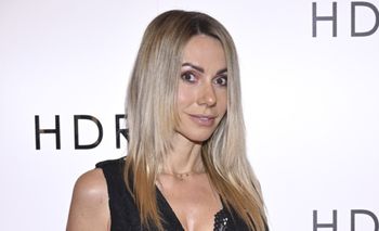 Opczowska cała w koronkach. Dół optycznie wydłuża nogi