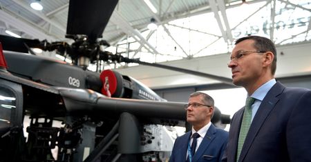 Morawiecki: wybór śmigłowców ma służyć polskiej armii i przemysłowi