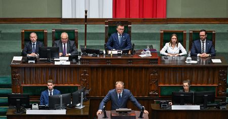 Donald Tusk o rosyjskich dronach. "Nadleciały bezpośrednio znad Białorusi"