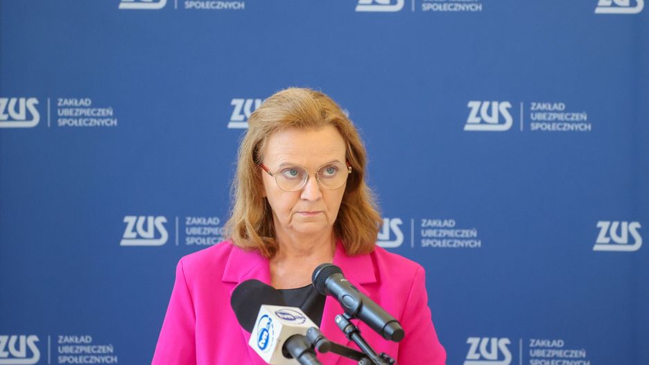 Briefing prasowy prezes ZUS i Minister Rodziny i Polityki Spo?ecznej
Fot. Piotr Molecki/East News, Warszawa, 31.08.2023. Zaklad Ubezpieczen Spolecznych. Briefing prasowy z udzialem minister rodziny i polityki spo?ecznej Marleny Mal?g oraz prezes ZUS Gertrudy Uscinskiej (n/z).
Piotr Molecki