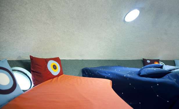 Daj się porwać obcym! Komfortowy domek w kształcie UFO 4