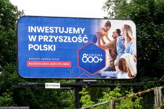 PiS wygra wybory dzięki 800 plus? Pomysłodawca programu nie ma wątpliwości