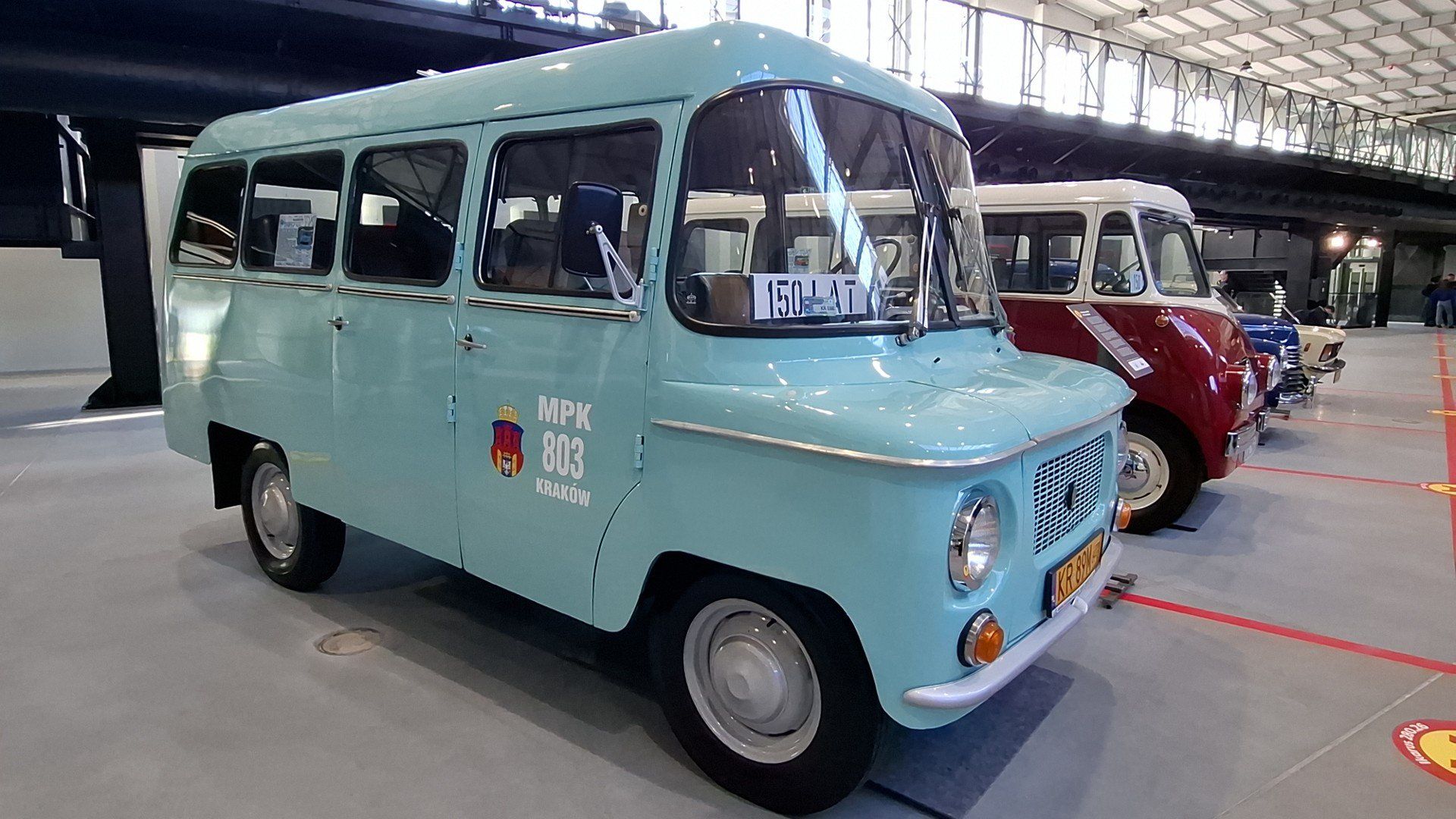 Przystanek Jubileusz. Pokaz zabytkowych autobusów na 150-lecie komunikacji miejskiej w Krakowie