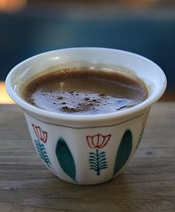 To najłagodniejsza kawa. Nie podrażnia żołądka i jelit, a pomaga schudnąć