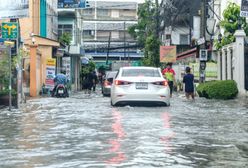 Powodzie i podtopienia w Tajlandii. Świątynie znalazły się pod wodą