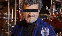 Były poseł Janusz P. znów oskarżony o nielegalną reklamę alkoholu