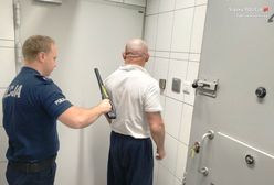 Policyjny nalot w Dąbrowie Górniczej. Przeszukali lodówkę