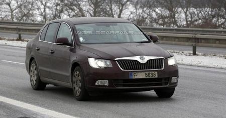 2013 Škoda Superb - facelifting już wkrótce