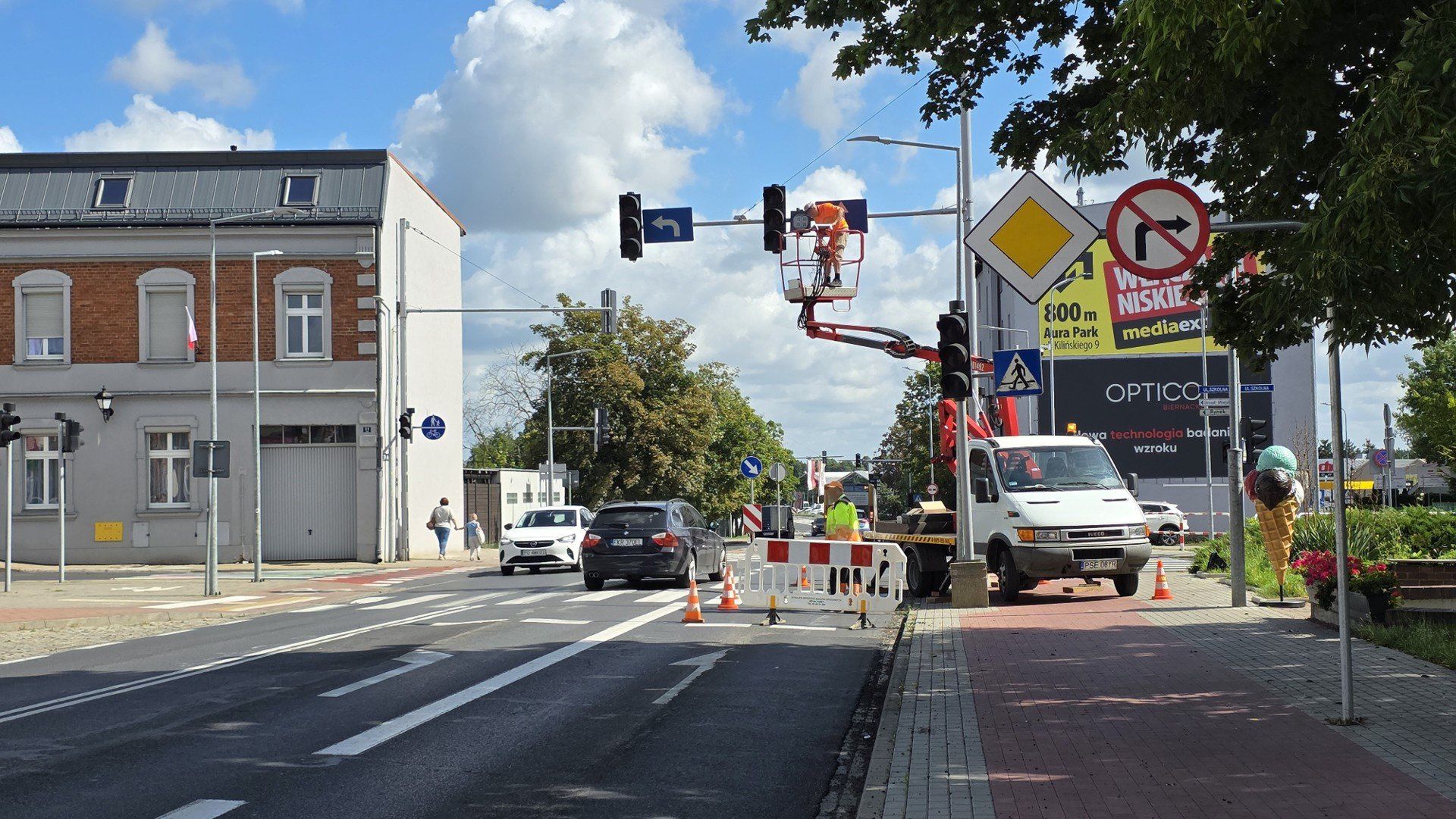 Montaż liczników na sygnalizacji świetlnej Śrem
