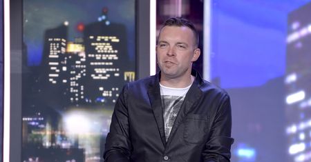 Marcin Wójcik chwali się nową koszulką treningową. Wymowny nadruk