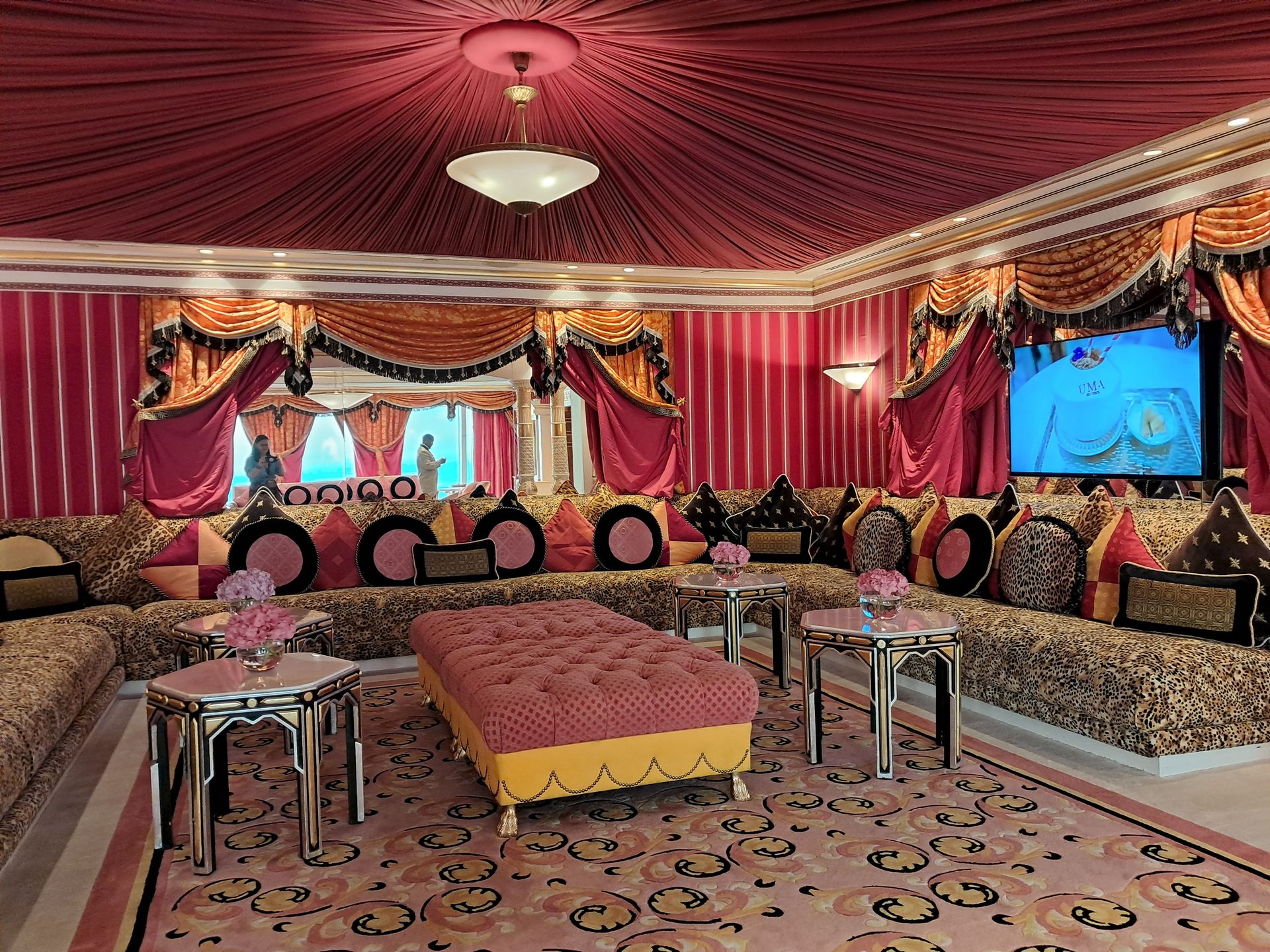 Ten apartament gościł wiele gwiazd. Doba kosztuje około 25000 zł