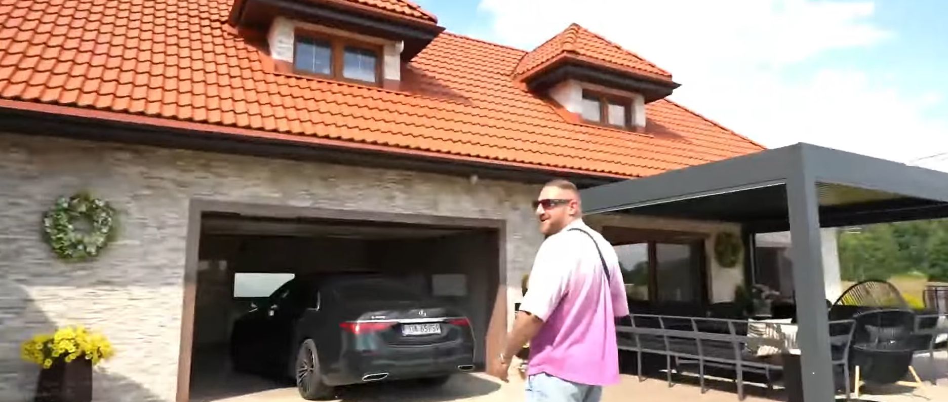 Tak wygląda dom rapera Kizo (YouTube)