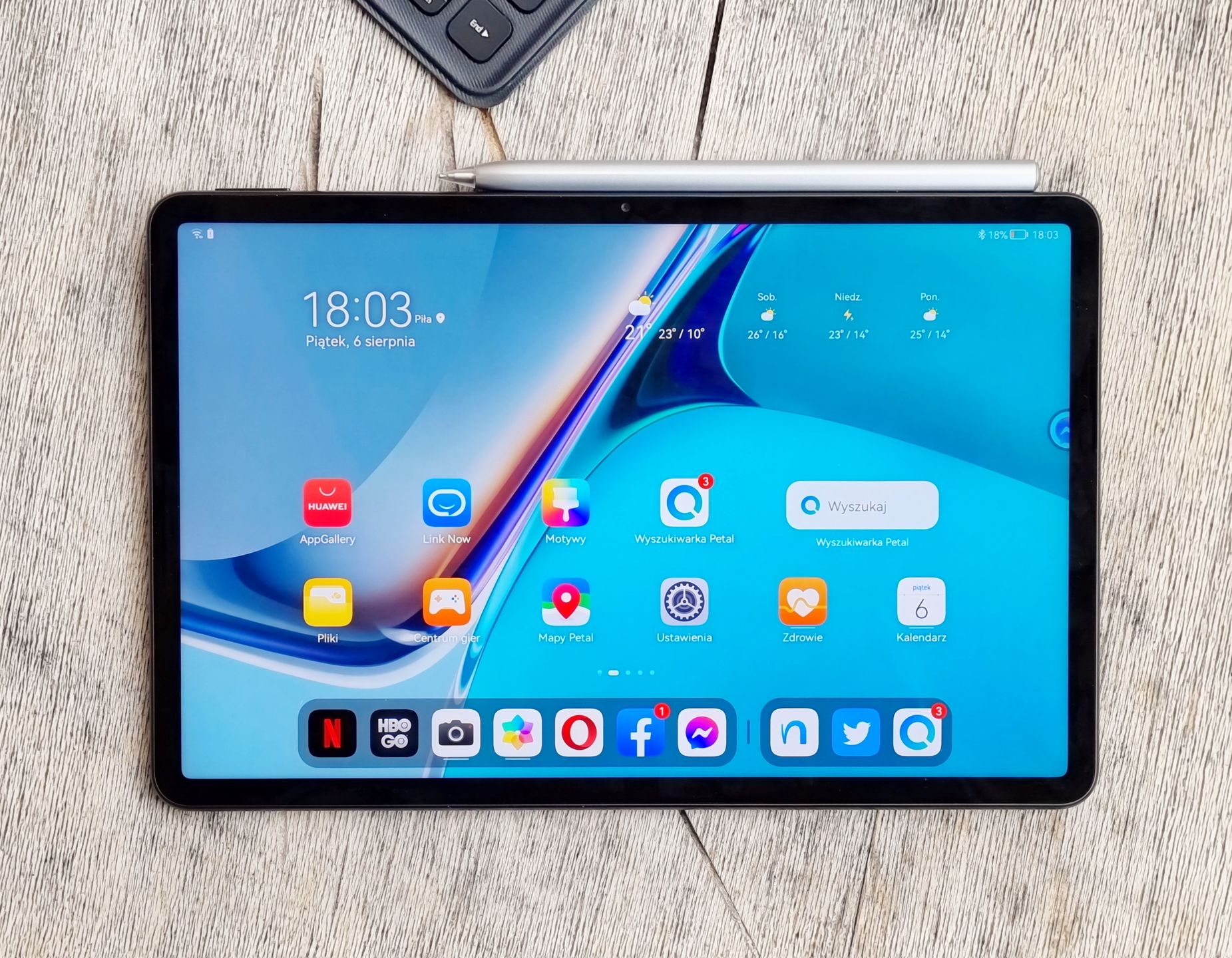 HarmonyOS na tablecie daje radę. A cena Huaweia MediaPad 11 jest nie do przebicia 3