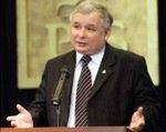 Kaczyński: Nie ujawniać wszystkich materiałów PRL