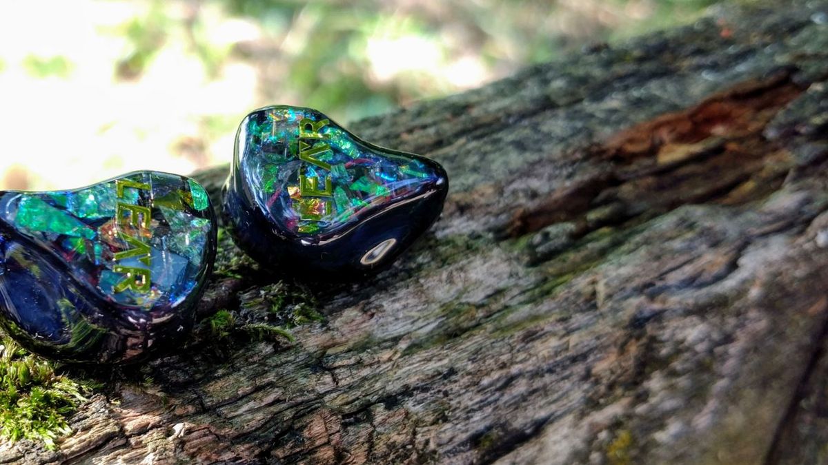 LEAR Kaleido - cieszą oczy wyglądem, a uszy jakością dźwięku [TEST] 1