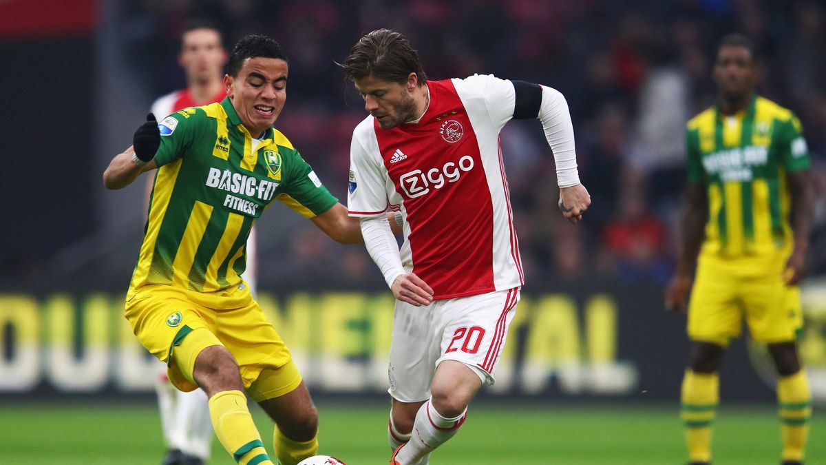 Getty Images / Dean Mouhtaropoulos / Na zdjęciu: Aschraf El Mahdioui (z lewej) i Lasse Schone