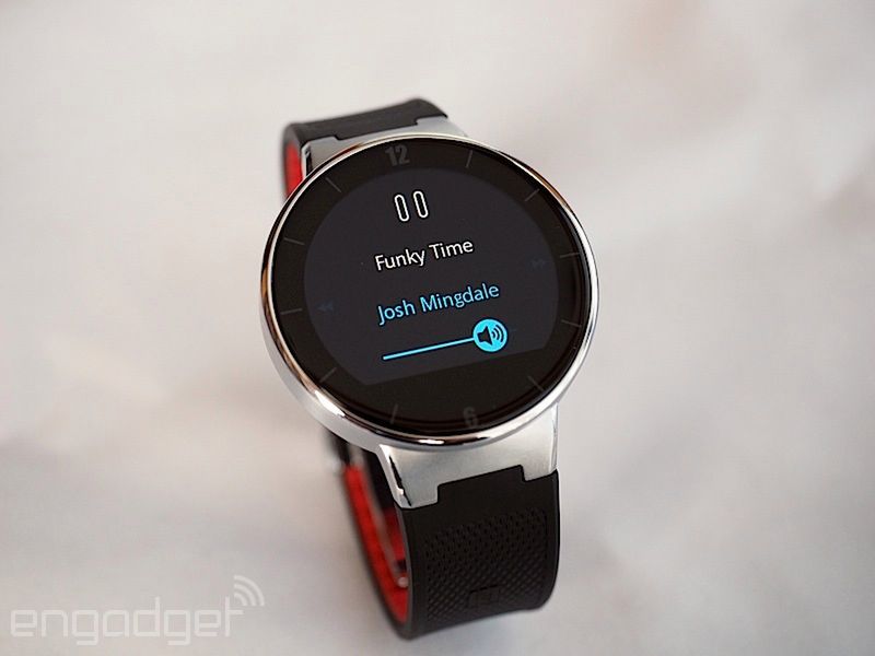 W skrócie: Xperia Z4, niedrogi zegarek Alcatela z okrągłym ekranem i LG G Watch R na wideo 6