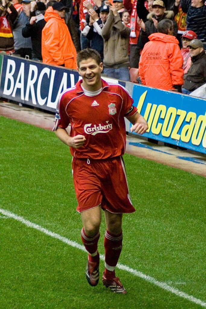 Steven Gerrard, strzelec pierwszej bramki dla "The Reds" w meczu AC Milan - FC Liverpool 2005. fot. Nigel Wilson - Flickr, CC BY 2.0